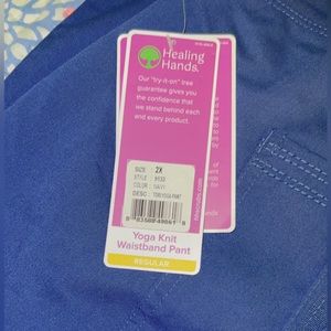Healing Hands scrub set. 2XL